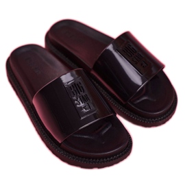 Pantofole da donna Big Star sulla piattaforma nera FF274813 nero