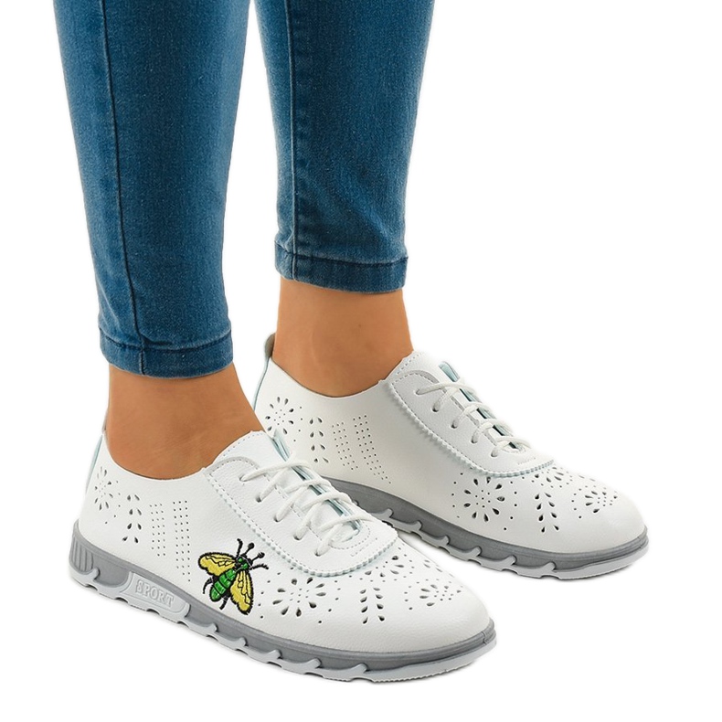 Sneakers bianche traforate con l'impronta JH81171-1 bianca