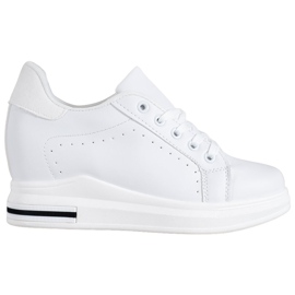 SHELOVET Scarpe sportive su una zeppa bianca
