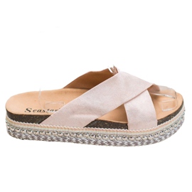 Seastar Comode pantofole sulla piattaforma beige