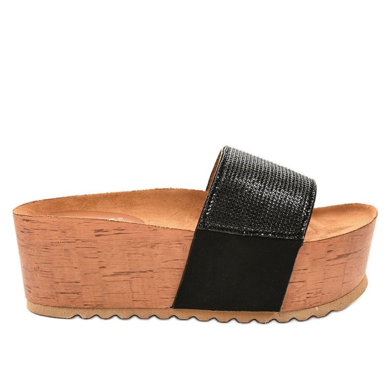 Pantofole nere sulla piattaforma 77-99 nero