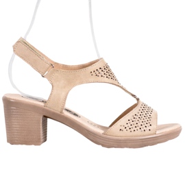 SHELOVET Comodi sandali in velcro marrone