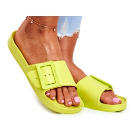 Pantofole da donna Big Star con fibbia verde FF274A390