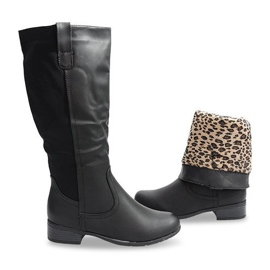 Stivali isolati alti 8524 Nero