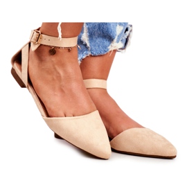 PS1 Ballerine beige da donna su una cintura con Allison Spitz