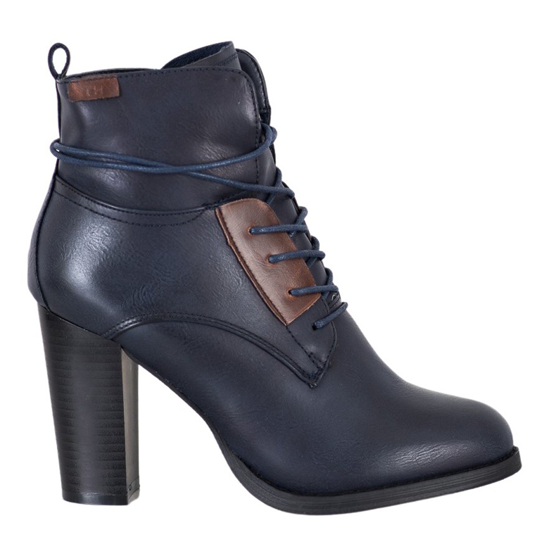 Evento Stivali blu navy su un pilastro
