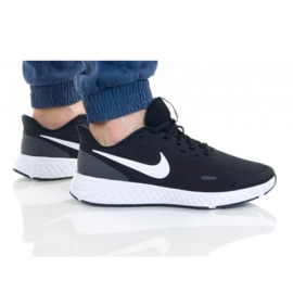 Scarpa Nike Revution 5 4E M BQ6714-003 bianco nero