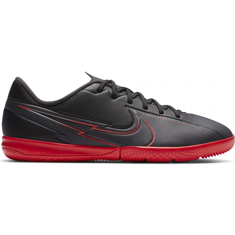 Nike Mercurial Vapor 13 Academy Ic Jr AT8137 060 scarpe da calcio multicolore nero