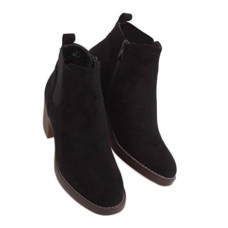 Stivali neri con tacco largo UK18P Black nero