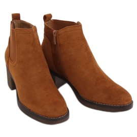Camel UK18P Stivali con tacco largo color cammello marrone