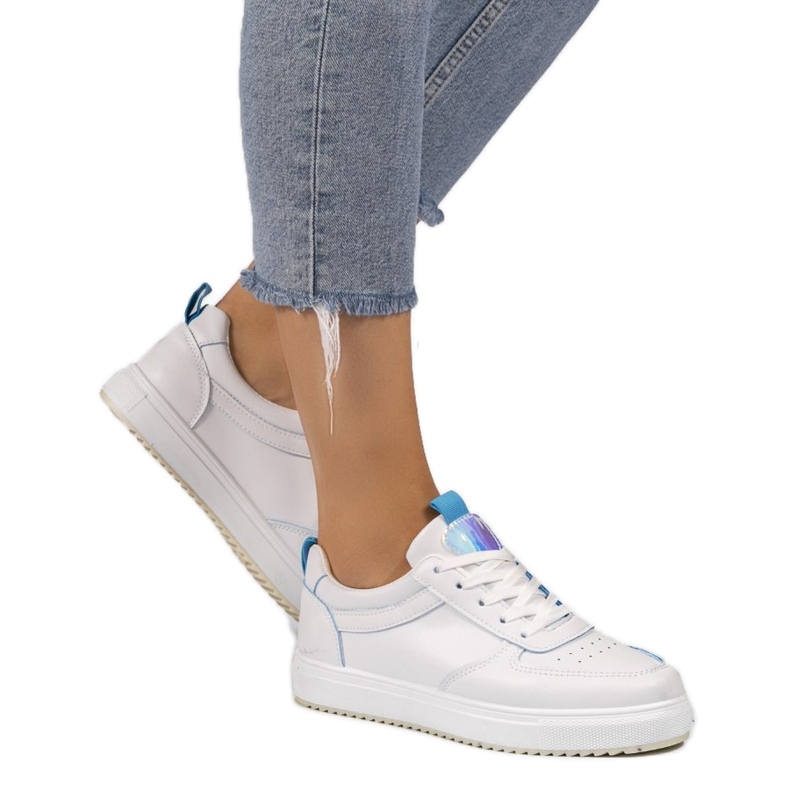 Sneakers bianche con inserti blu KK-203 bianca