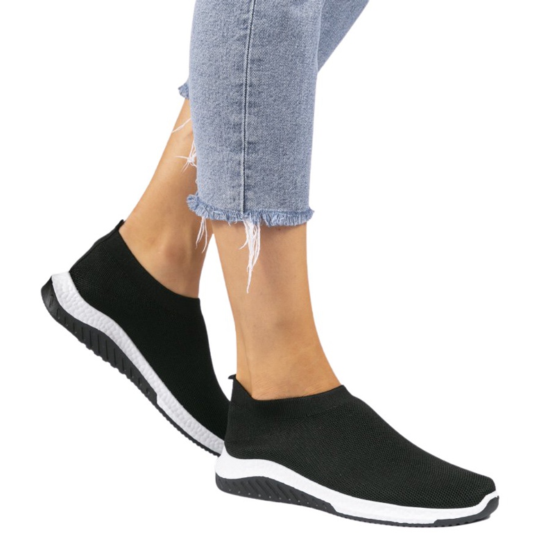 Scarpe slip-on sportive nere KK-211 nero