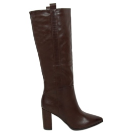 Stivali marroni su un tacco stabile RB49P Brown marrone
