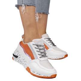 Sneakers sportive bianche con inserti neri C-3151 bianca nero arancia d'argento