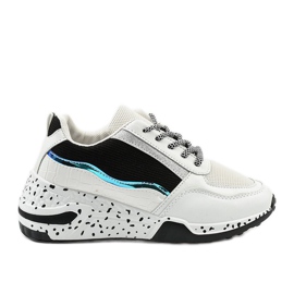 Sneakers sportive bianche con inserti neri C-3151 bianca nero