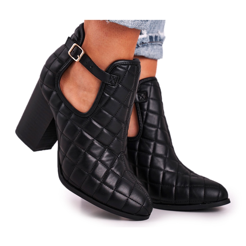 FB1 Stivali Da Donna Con Tacco Trapuntato Con Ritagli Black Dreams nero