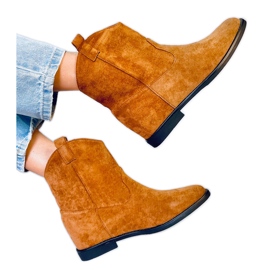 Stivali da cowboy su un cammello nascosto J936 Camel wedge marrone