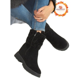 Stivali su una zeppa nascosta nero KL-711 Black