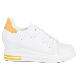 SHELOVET Scarpe sportive su una zeppa bianco giallo