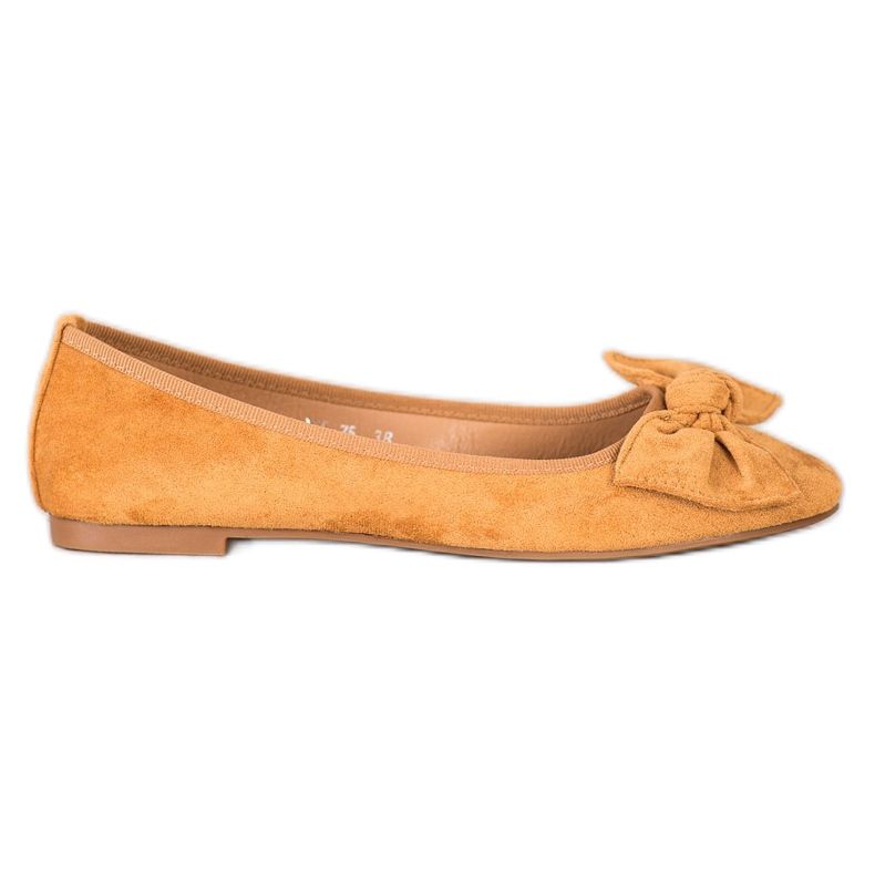 Sixth Sense Ballerina con un fiocco giallo
