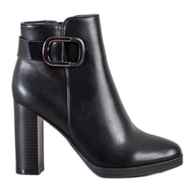 Ideal Shoes Eleganti stivali neri nero