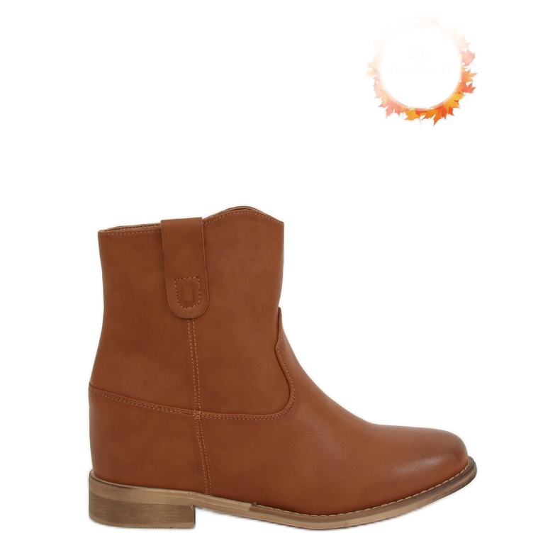 Stivali su un cammello con zeppa nascosta 8003 Camel marrone