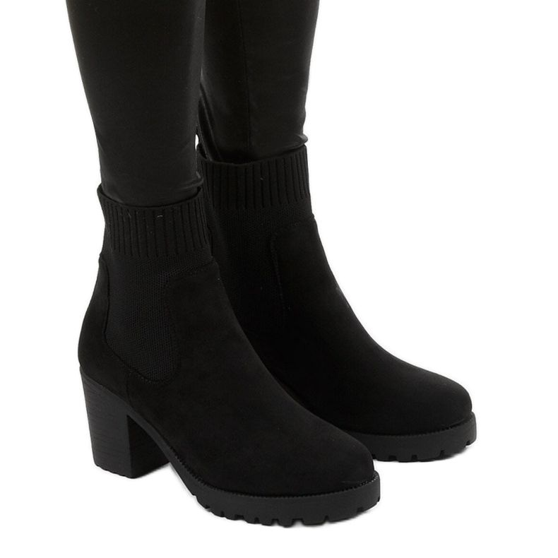 Stivaletti neri con calzino Frostray nero
