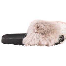 SHELOVET Comode pantofole in pelliccia beige