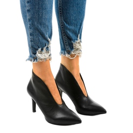 Stivali neri slip-on con intagli NS128P nero