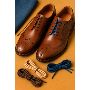 Come scegliere i lacci per le scarpe da uomo? Colori, materiali, metodi di rilegatura