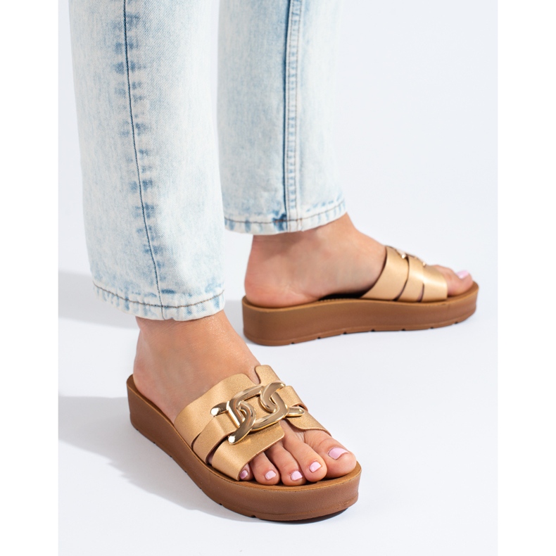 Pantofole da donna con plateau Shelovet color oro d'oro 1