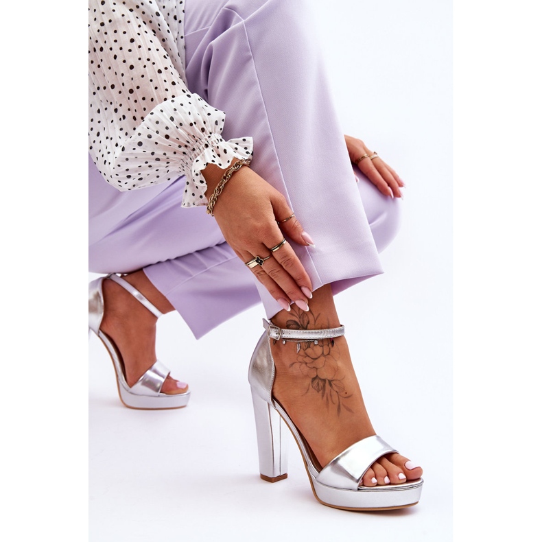 Sandali argento Mandy con tacco alto 1