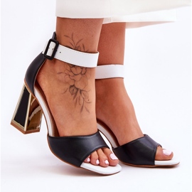 Eleganti sandali con tacco alto in bianco e nero 1