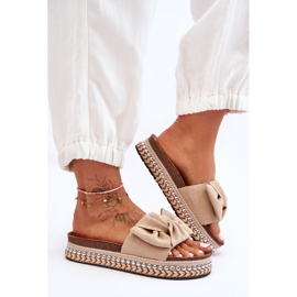 Pantofole Da Donna In Camoscio Con Fiocco Beige Lauria 2