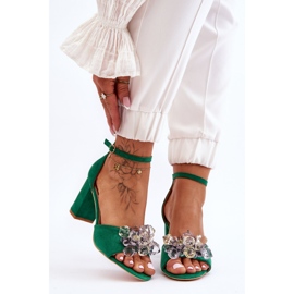 Eleganti sandali con cristalli sui tacchi Cameron Green verde 1