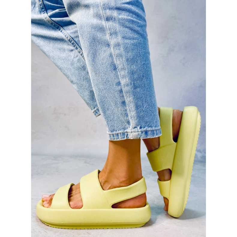 Boddie Sandali in gomma verde 2