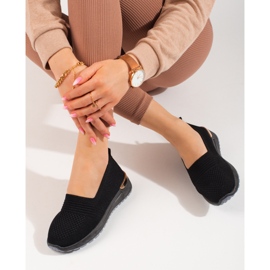Sneakers traforate da donna nere Shelovet nero 2