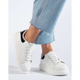 Scarpe sportive bianche da donna Shelovet bianco 1