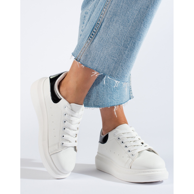 Scarpe sportive bianche da donna Shelovet bianca 1