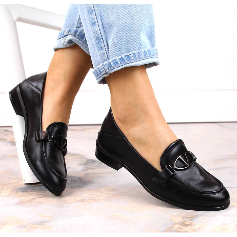 Scarpe da donna con tacco piatto nere Vinceza 10904 nero 1