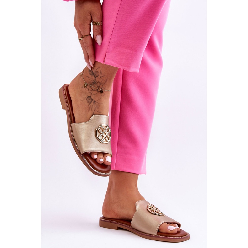 Sandali da donna classici con tacco piatto Golden Larotte d'oro 2