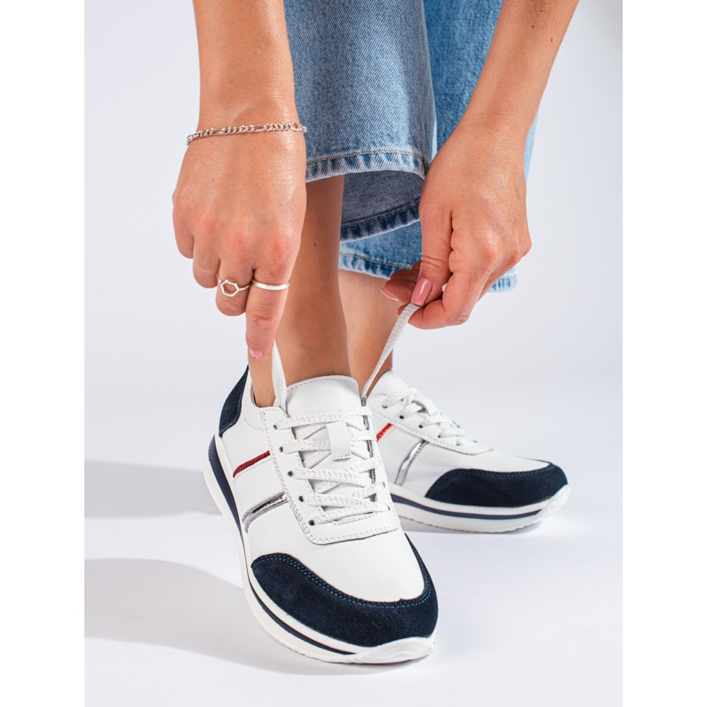 Sneakers da donna in pelle sulla piattaforma Shelovet bianco 1