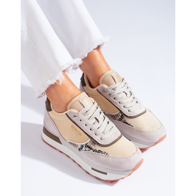 Sneakers beige sulla piattaforma LL274364 Big Star 1