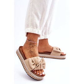 Pantofole Da Donna In Camoscio Con Fiocco Beige Lauria 1