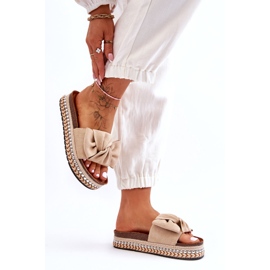 Pantofole Da Donna In Camoscio Con Fiocco Beige Lauria 3