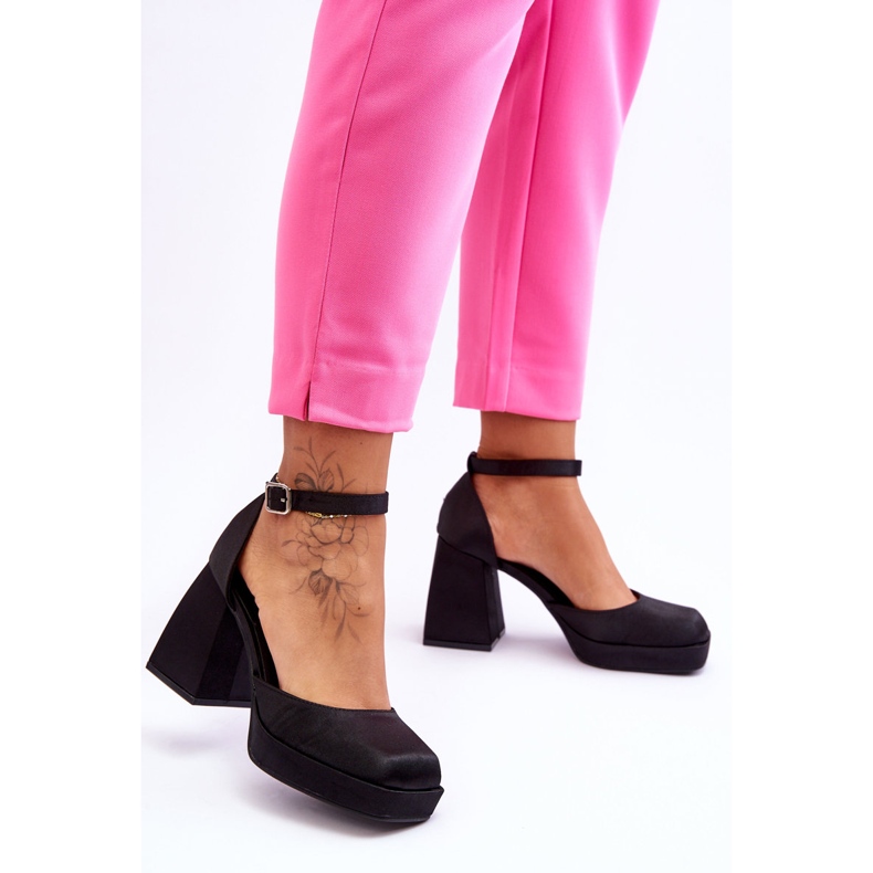 Décolleté alla moda su tacchi massicci Black Sandia nero 1
