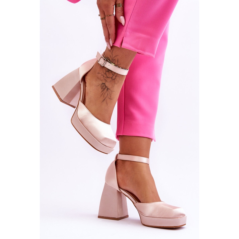 Pompe alla moda su tacchi massicci Beige Sandia 2