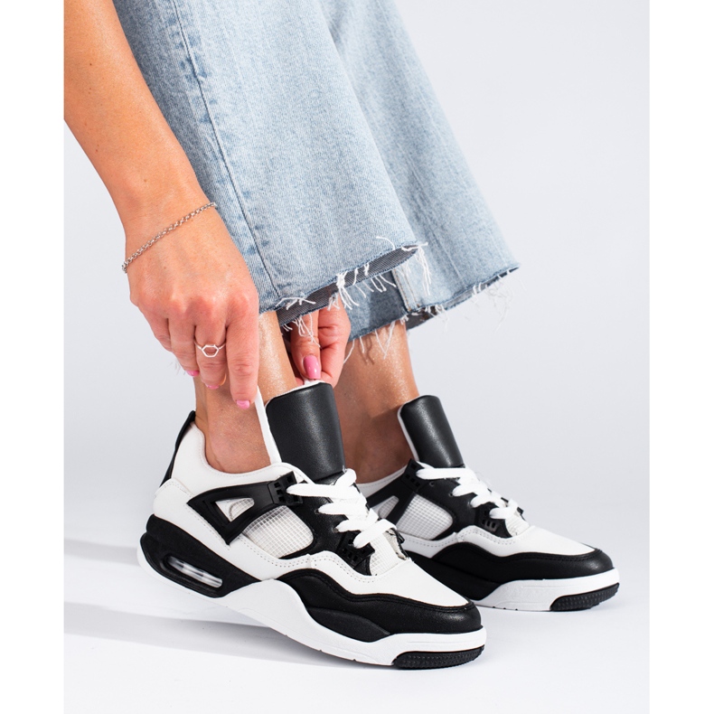 Sneakers bianche e nere con suola spessa di Shelovet nero 1