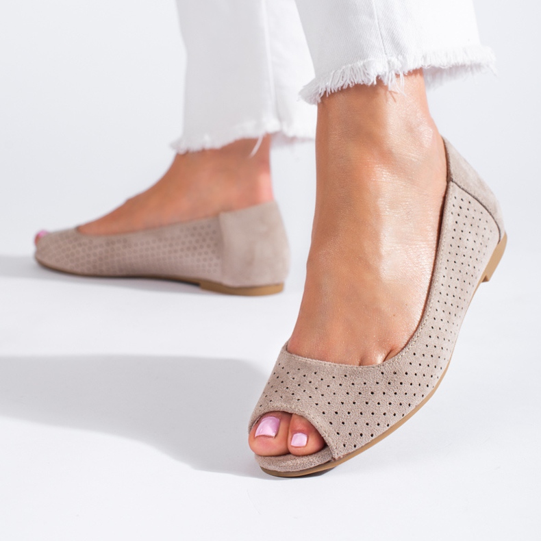Ballerine traforate beige da donna Shelovet 1