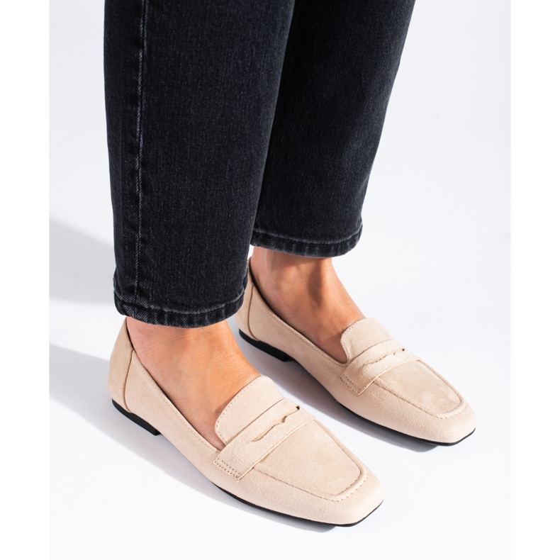 Classici mocassini in camoscio beige di Shelovet 1